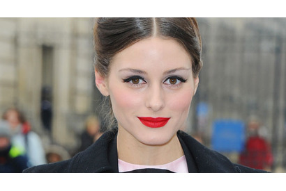 スタイルアイコンのオリヴィア・パレルモ、夏の色使いは大胆に！ 画像