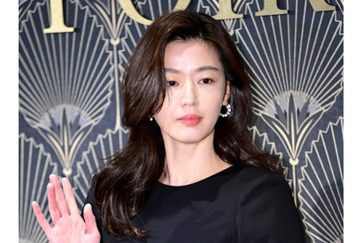 チョン・ジヒョン、今年は多作の予感！チ・チャンウクとの再共演を前向きに検討中 画像