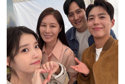 「まだまだ余韻に…」パク・ボゴムが『おつかれさま』最終回のオフショット公開！【PHOTO】 画像