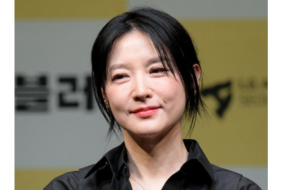 女優イ・ヨンエ、32年ぶりの舞台復帰に意気込み。「親としての経験が役者として大きな栄養分に」 画像