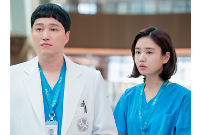 ファンを驚かせた“社内カップル結婚”の裏側、“サプライズ結婚”がたった4分で終わった理由 画像