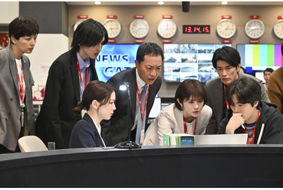 「ラスボスは…」「裏がある感じ」高橋英樹“国定会長”の発言に考察の声上がる…「キャスター」2話 画像