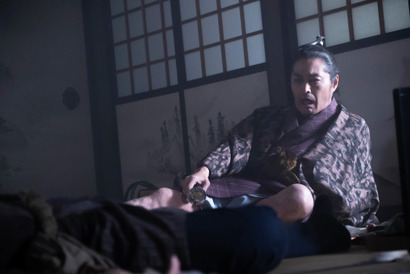 「ずっと安田顕劇場」“平賀源内”安田顕の演技に絶賛の声…「べらぼう」16話 画像