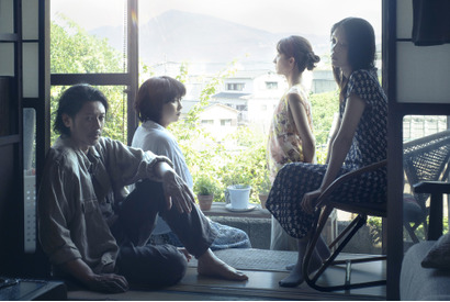 姪との突然の共同生活がはじまる…オダギリジョー主演『夏の砂の上』予告映像 画像