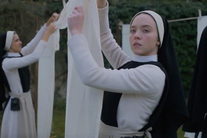 全米4週連続トップ 10入り︕『IMMACULATE 聖なる胎動』場面写真一挙解禁 画像