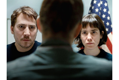 別々の尋問であぶり出される…『入国審査』予告編公開 画像