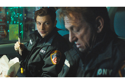 ショーン・ペン＆タイ・シェリダン、休憩中の和やか食事タイム『アスファルト・シティ』本編映像 画像