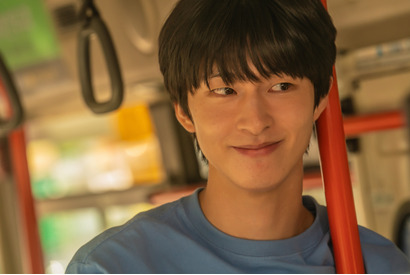 「弱いヒーロー」から変身　ホン・ギョン、ひと目ぼれする『君の声を聴かせて』場面写真 画像