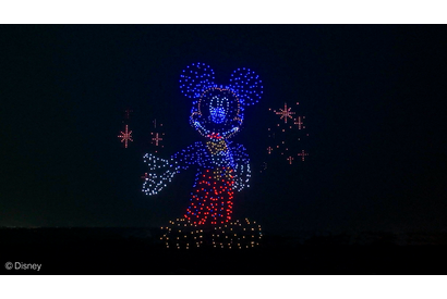 【ディズニー】夜空を彩るドローンショー“マジック・イン・ジ・エア”が帰って来る！初回は8月2日の足利花火大会 画像
