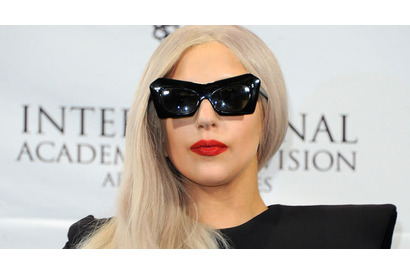 レディー・ガガ、恋人がキャメロン・ディアスに移らないようにプレゼント攻勢 画像