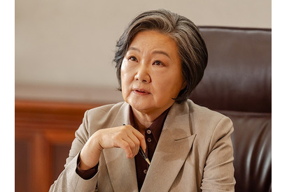 『北極星』で輝く唯一無二の存在感、キム・ヘスクが大統領役で放つ圧倒的オーラ 画像