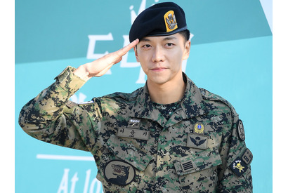 イ・スンギが光復節に刻む、3代続く“兵役名門家”の誇りを公開 画像