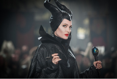 『眠れる森の美女』、アンジェリーナ・ジョリー×エル・ファニング『マレフィセント』が9月2週連続放送 画像
