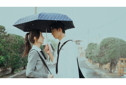 シュー・グァンハン＆アリス・クー　近づく距離、触れる指先…『劇場版 時をかける愛』恋の始まりの本編映像入手 画像