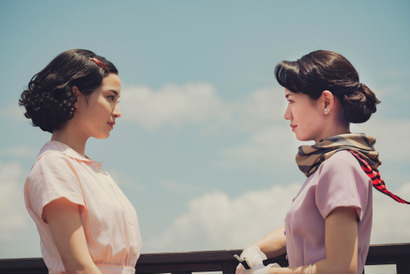 広瀬すず“悦子”と二階堂ふみ“佐知子”の出会い切り取る『遠い山なみの光』本編映像 画像