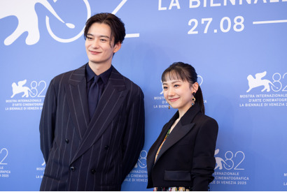 芦田愛菜「ジャンヌ・ダルクやエリザベス1世の作品や映像を見て」役作り　ヴェネチアで語る『果てしなきスカーレット』 画像