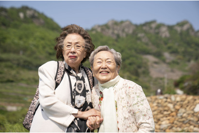 旧友の死が主人公に大きな影響を与える…名優共演『最後のピクニック』本編映像 画像