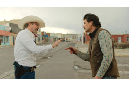 コロナ禍で起こった小さな町の選挙戦が暴動に発展!? アリ・アスター監督『エディントンへようこそ』予告＆シーン写真 画像