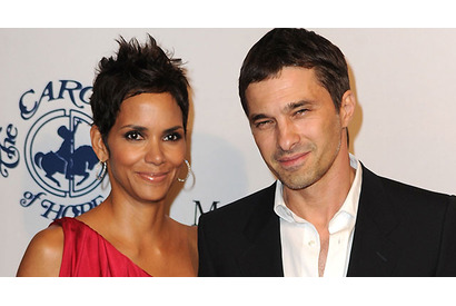 ハル・ベリー、オリヴィエ・マルティネスとフランスで挙式 画像