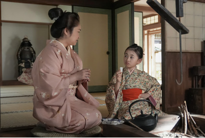 「働く母の手」「圧倒的だった」池脇千鶴の“手”に反響集まる　「ばけばけ」初回 画像