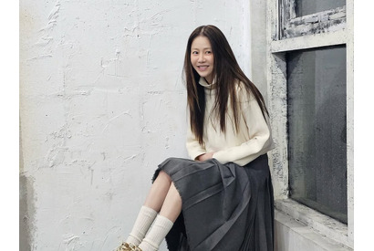 54歳女優コ・ヒョンジョン、また若返った!? 美脚際立つ秋コーデで放つ“愛くるしさ”【PHOTO】 画像