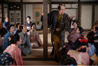 「べらぼうが急に帝国劇場に」…古川雄大と望海風斗の共演に視聴者から大きな反響巻き起こる 画像