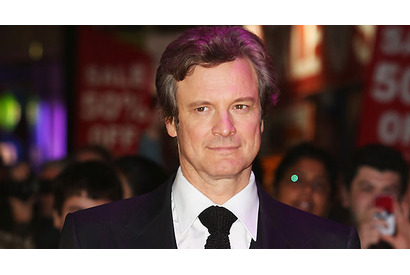 コリン・ファース、激やせした姿でウディ・アレンのコンサートに 画像