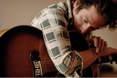 ジェレミー・アレン・ホワイトは「ブルースと共通する資質を持っている」監督が起用理由明かす『スプリングスティーン 孤独のハイウェイ』 画像