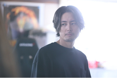 「一番左上、誰だ…」「新キャスト？」7人目の存在“博士”で注目集める、1枚の公式ポスター「良いこと悪いこと」5話考察 画像