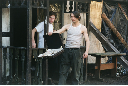 マッツ・ミケルセン出演の幻の名作、日本劇場初公開『ブレイカウェイ』予告映像 画像