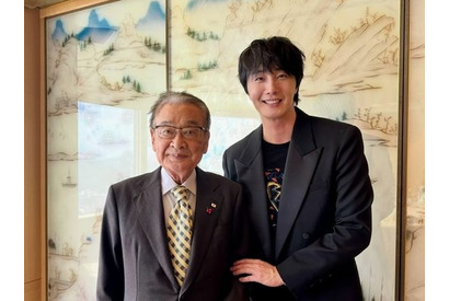 俳優チョン・イル、デビュー作で共演した故イ・スンジェさんを悼む「愛しています、おじいちゃん」 画像