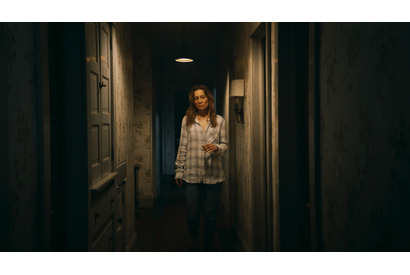 廃墟の町で失踪したYouTuberたちの事件伝えるニュース映像『シェルビー・オークス』新場面写真も 画像