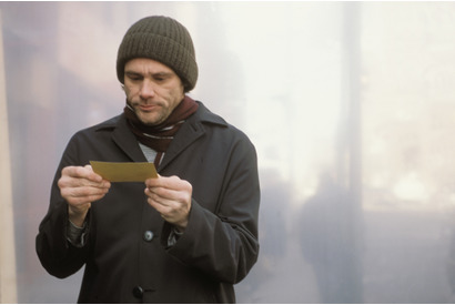 「あなたの記憶をすべて消し去りました」『エターナル・サンシャイン 4K』入場者特典は“記憶除去のお知らせ”がモチーフ 画像