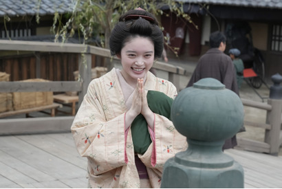 「ばけばけ」第58回あらすじ・場面写真　怪談を何度も聞かせてほしいとせがむヘブン、トキは好きなだけ怪談を話せる喜びを感じる…12月17日放送 画像