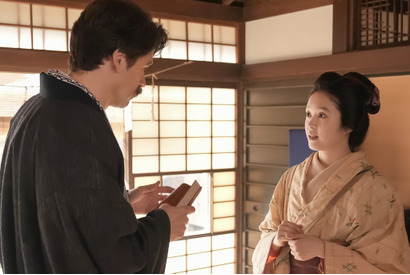 「ばけばけ」第59回あらすじ・場面写真　怪談語りから一夜明けるも、まだまだ足りないトキとヘブンは、夜に怪談を話す約束をとりつける…12月18日放送 画像