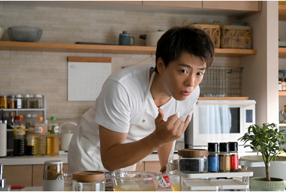竹内涼真“勝男”が料理の腕前を披露！「じゃあ、あんたが作ってみろよ」特別編、12月25日より配信開始 画像