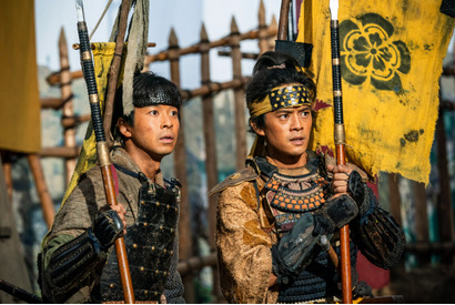 大河ドラマ「豊臣兄弟！」第4回　あらすじ・場面写真　ついに信長（小栗旬）が出陣の決断を下し、兄弟にとって初めての大戦が始まる…1月25日放送 画像