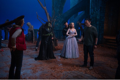 「涙があふれた」シンシア・エリヴォ＆アリアナ・グランデ、初めての「フォー・グッド」歌合せも『ウィキッド 永遠の約束』特別映像 画像