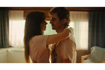 恋人に触れた瞬間に、何かが狂いだす…力入りすぎ激痛マッサージシーン公開『トゥギャザー』本編映像 画像