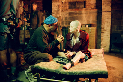 【映画と仕事 vol.29】ヨルゴス・ランティモスから絶大な信頼を寄せられるフォトグラファー・西島篤司が明かす『ブゴニア』の現場 画像