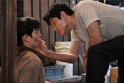 「何処までスゲェんだ鈴木亮平さん!!」「2人いるのかと…」儀堂＆ニセ儀堂の撮影裏が公開！「リブート」 画像