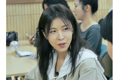 女優ハ・ジウォン、47歳で二度目の大学生活スタート！“先輩たち”との世代ギャップに大慌て 画像