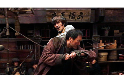 渡辺謙×佐藤浩市が“本気の殴り合い”…『許されざる者』殺陣シーンビジュアル解禁 画像