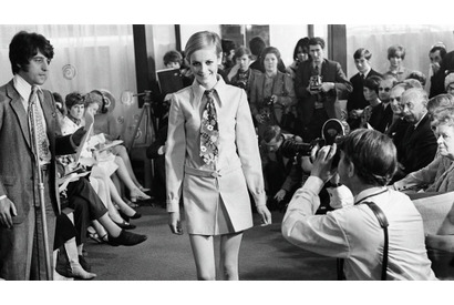 60年代を象徴する“ミニの女王”捉える『ツイッギー』ポール・マッカートニーらが魅力語る本編映像 画像