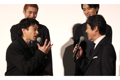 山田裕貴「俺ら5日間やったのに…」堤真一の大幅カットシーンに対抗「ＧＩＦＴ」舞台挨拶 画像