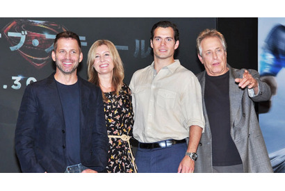 『マン・オブ・スティール』続編に、ザック・スナイダー監督が意味ありげな笑み 画像