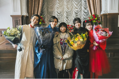 永瀬廉「King ＆ Princeをやっていて良かった」吉川愛らキャストと舞踏会ダンスシーンでクランクアップ『鬼の花嫁』写真が到着 画像