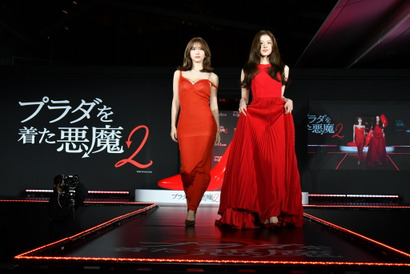 「強い女性になったような気分に」TWICE MOMO＆SANA『プラダを着た悪魔２』ジャパンアンバサダー就任 画像