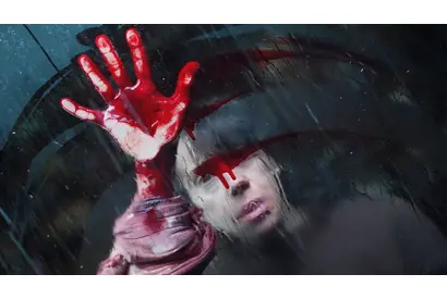 サリー・ホーキンス“ローラ”の愛情深さと不気味さが混在『ブリング・ハー・バック』衝撃の場面カット到着 画像