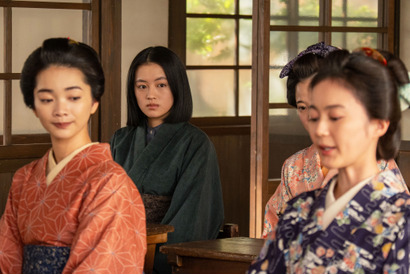 「風、薫る」第22回あらすじ・場面写真　英語の得意な直美と多江が中心となり、洋書の翻訳作業を進めるが…4月28日放送 画像